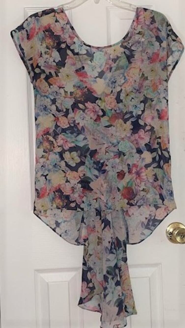 Top Shop Sheer Flowy Top Sz 4 EUC